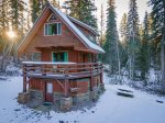 With plenty of room to park snowmobiles, the cabin is a short ride away to endless trails and snowmobile tours.